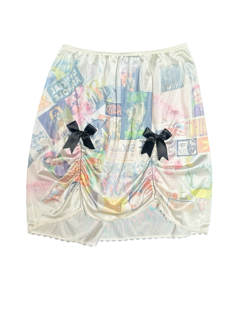 Curtain slip skirt