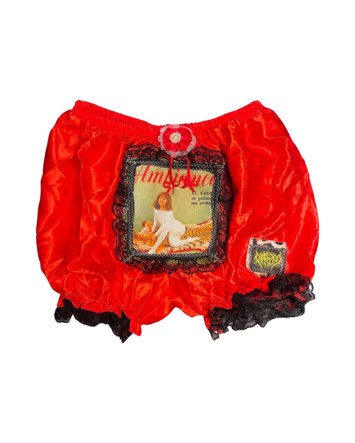 Happy Ending ambiance red ruffle bloomers