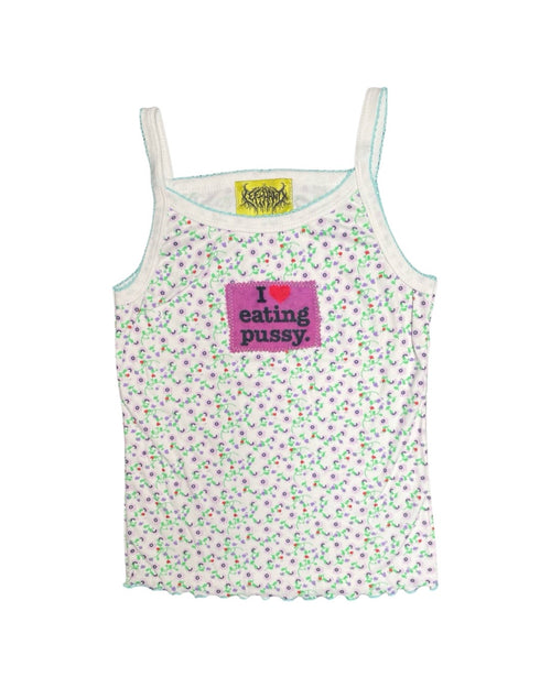 I love eating floral tank